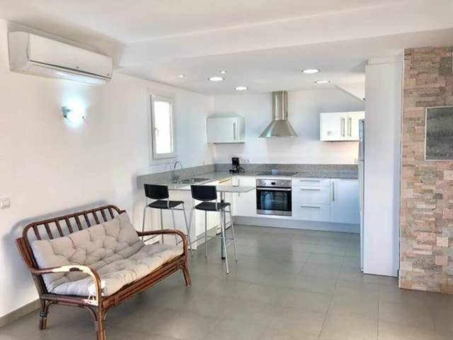 Amplio Apartamento Con Jardin En Almadrava Roses Ngoại thất bức ảnh